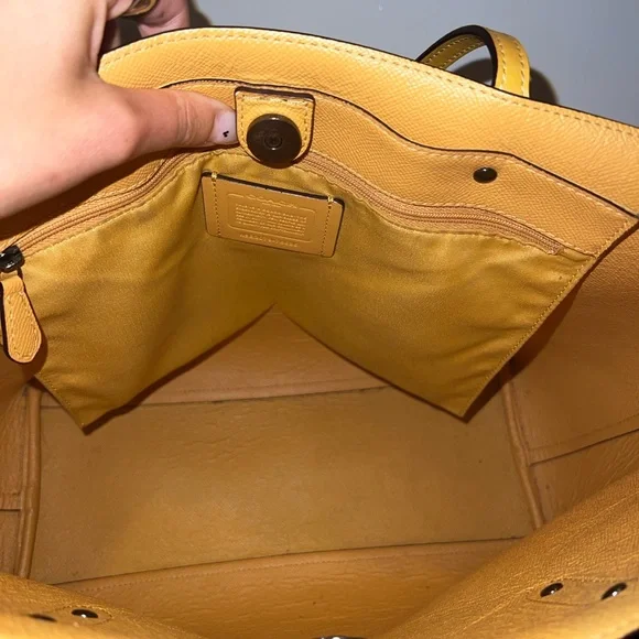 Coach Signature City Tote Bag in Light Khaki Multi 5696 - Picture 8 of 15